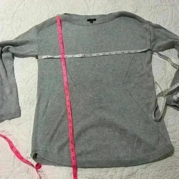 Womens‎ Talbots Gray Silver Metallic Pullover Sweater Size SP - Picture 3 of 5
